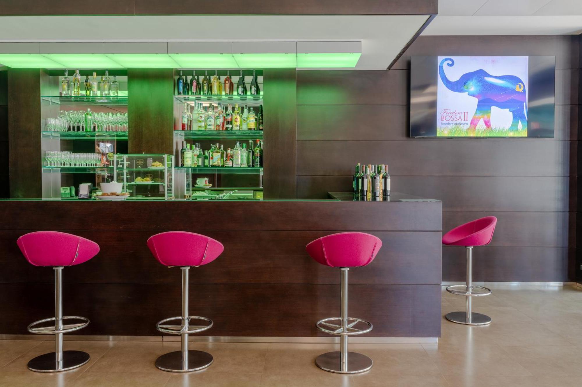 Ariha Hotel קוסנזה מראה חיצוני תמונה
