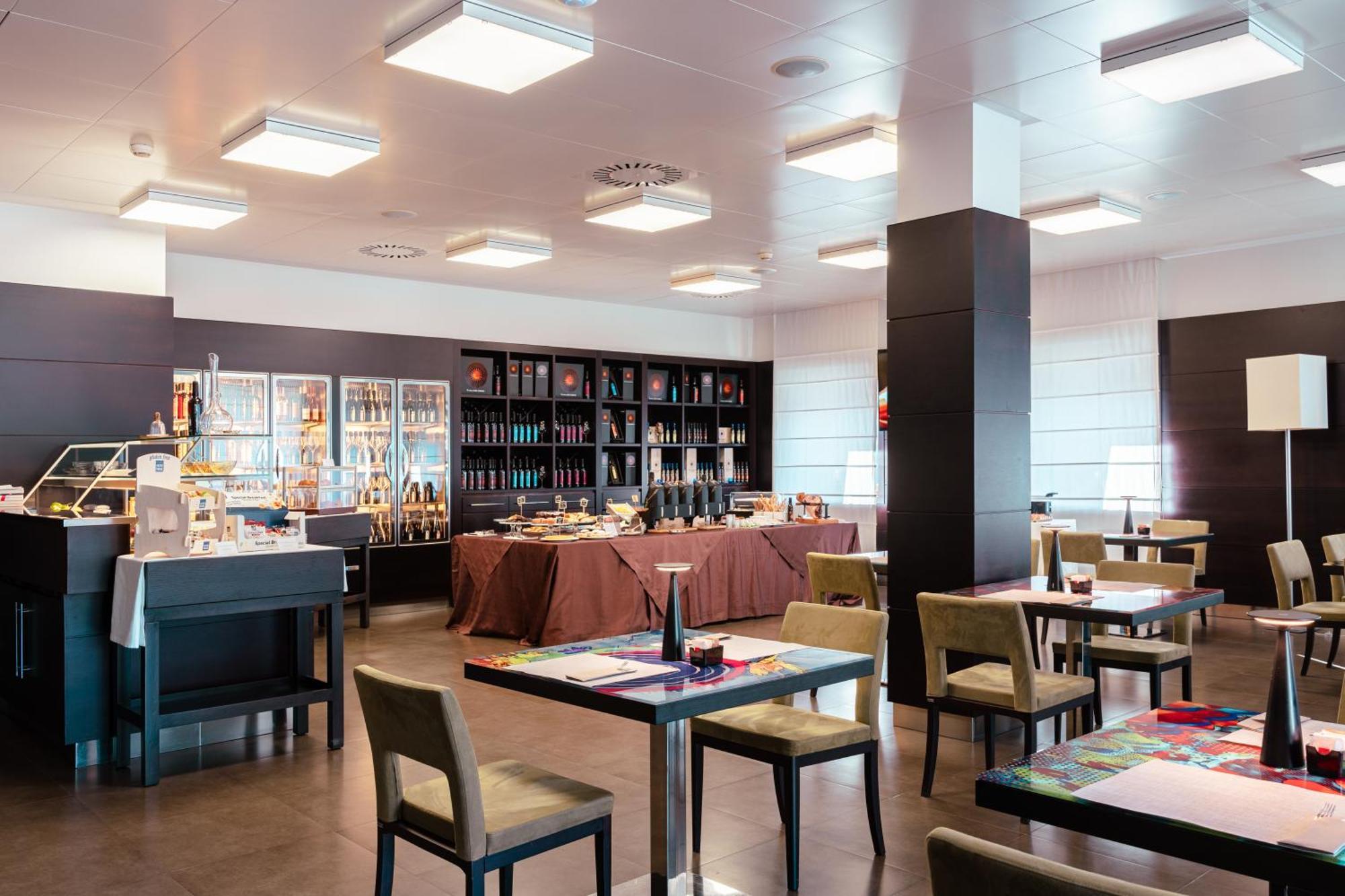 Ariha Hotel קוסנזה מראה חיצוני תמונה